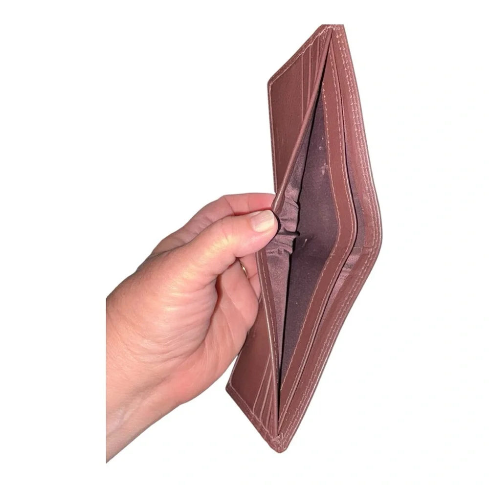 BORGO ETRUSCHI men’s slim bifold leather wallet made in Italy. WLT 5